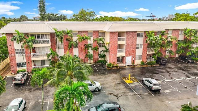 2424 SE 17th Cswy 312B, Fort Lauderdale, FL 33316