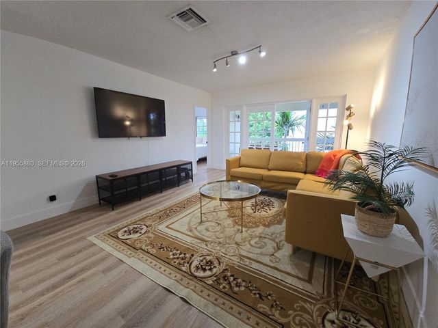 2424 SE 17th Cswy 312B, Fort Lauderdale, FL 33316