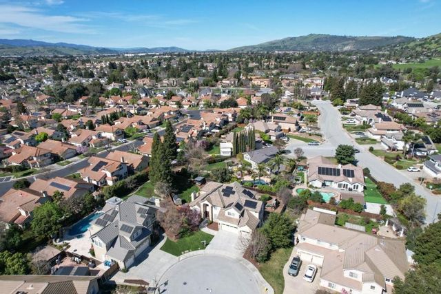 17017 Heatherwood Way, Morgan Hill, CA 95037