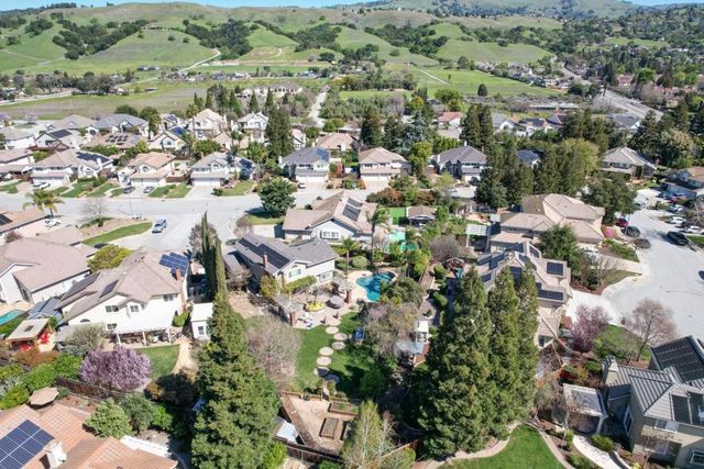 17017 Heatherwood Way, Morgan Hill, CA 95037