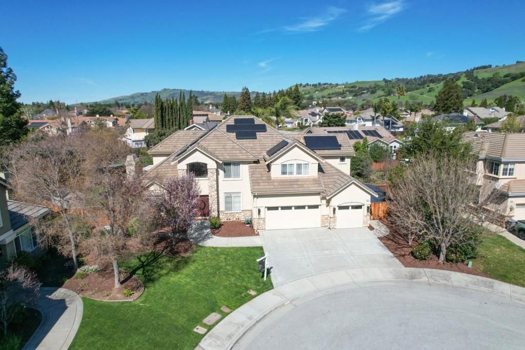 17017 Heatherwood Way, Morgan Hill, CA 95037