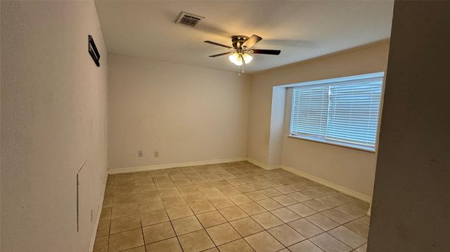 10942 Dunvegan Way, Houston, TX 77013