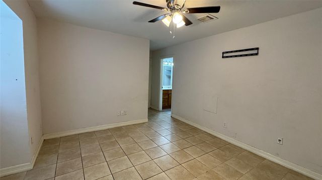 10942 Dunvegan Way, Houston, TX 77013