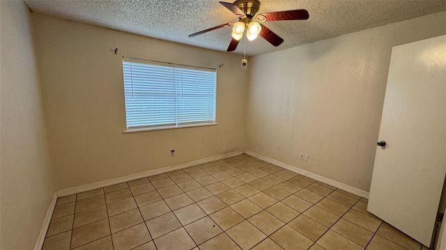 10942 Dunvegan Way, Houston, TX 77013