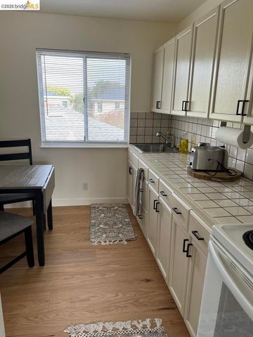 1728 7th ST, Berkeley, CA 94710