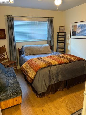 1728 7th ST, Berkeley, CA 94710