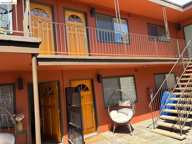 1728 7th ST, Berkeley, CA 94710
