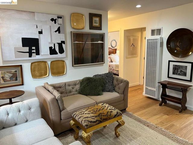 1728 7th ST, Berkeley, CA 94710