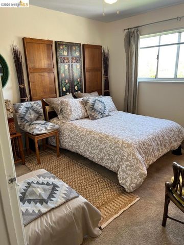 1728 7th ST, Berkeley, CA 94710