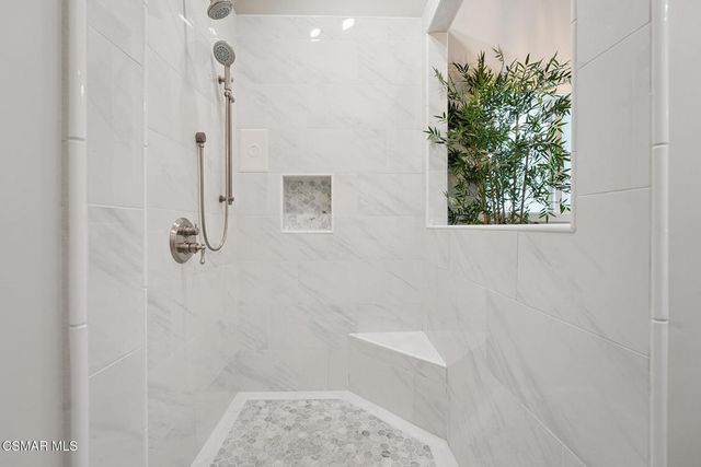 17 Sherwood Drive, Westlake Village, CA 91361