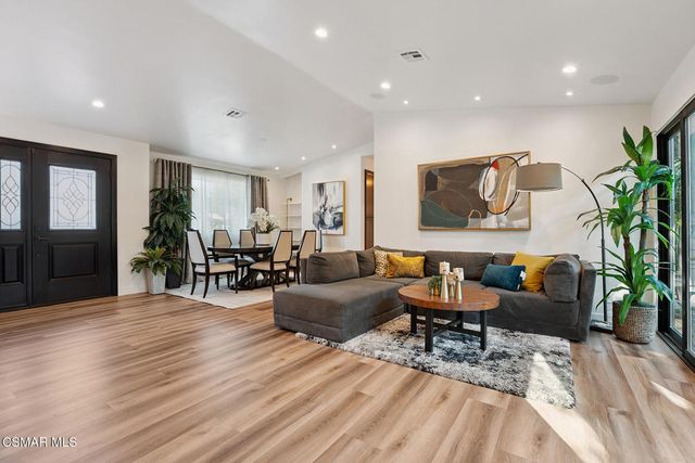 17 Sherwood Drive, Westlake Village, CA 91361