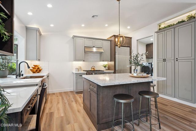 17 Sherwood Drive, Westlake Village, CA 91361