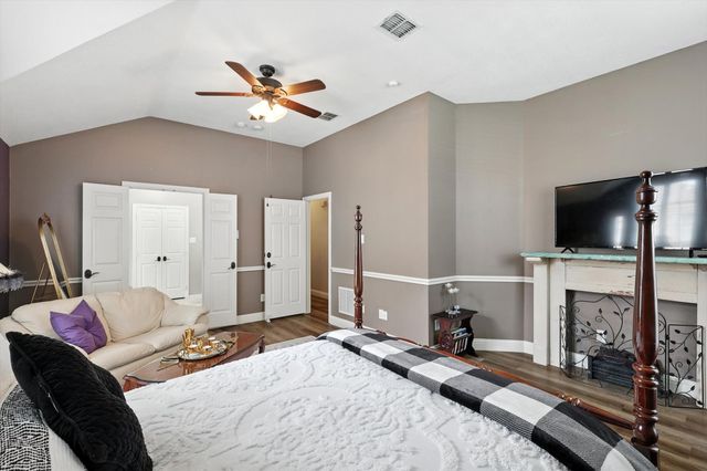 1617 Matterhorn Way, Lewisville, TX 75077