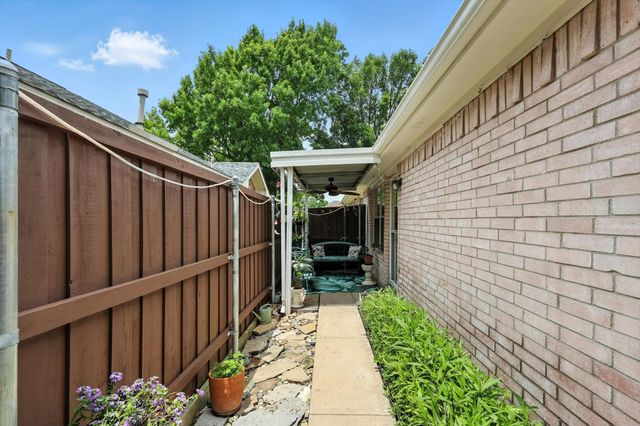 1617 Matterhorn Way, Lewisville, TX 75077