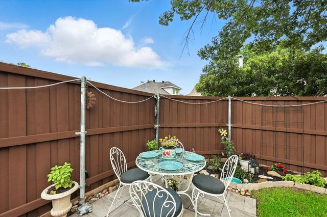 1617 Matterhorn Way, Lewisville, TX 75077