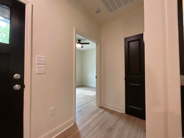 1005 N Jeff Davis Avenue, Jacksonville, AR 72076