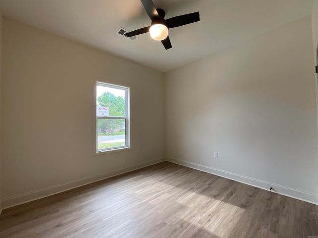 1005 N Jeff Davis Avenue, Jacksonville, AR 72076
