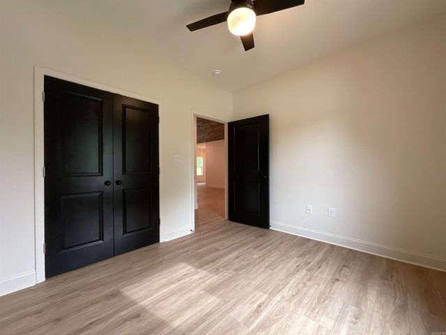1005 N Jeff Davis Avenue, Jacksonville, AR 72076