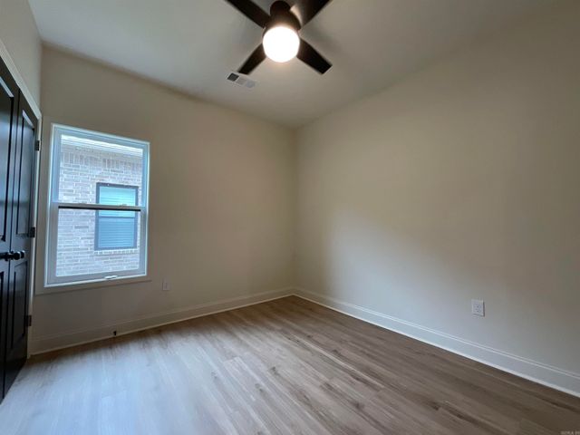 1005 N Jeff Davis Avenue, Jacksonville, AR 72076