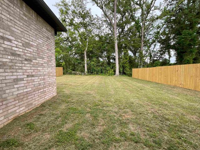 1005 N Jeff Davis Avenue, Jacksonville, AR 72076