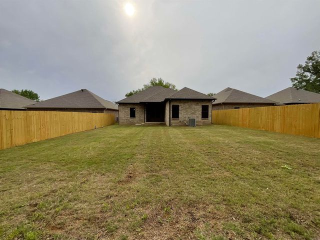 1005 N Jeff Davis Avenue, Jacksonville, AR 72076