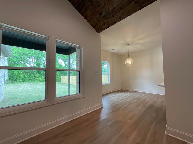 1005 N Jeff Davis Avenue, Jacksonville, AR 72076