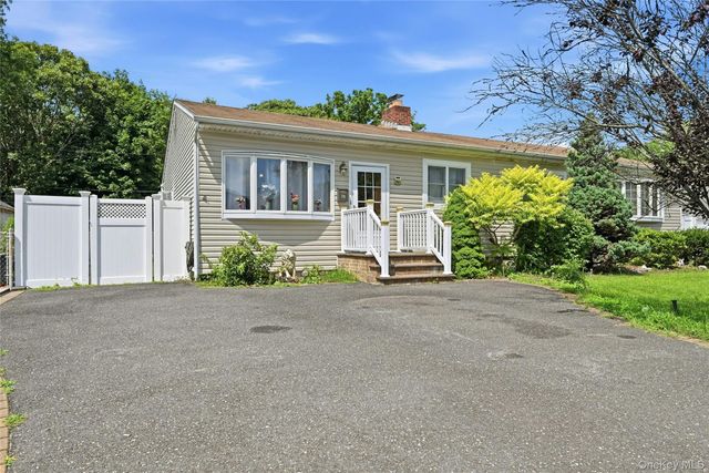 74 Tree Road, Centereach, NY 11720