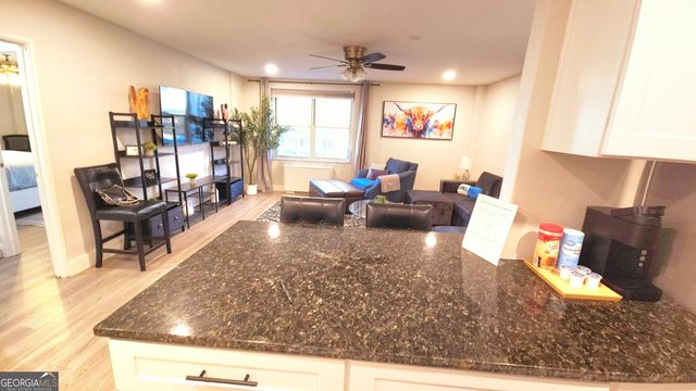 300 W Peachtree St 23 E, Atlanta, GA 30332