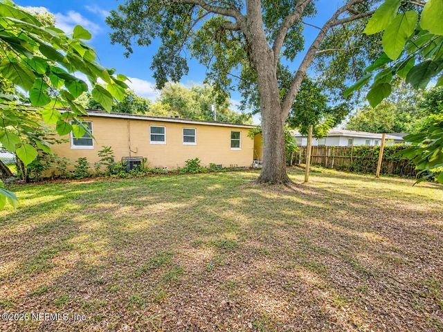 2448 MARBLE Drive, Jacksonville, FL 32211
