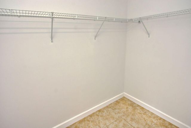 220 W Arbor Avenue, Port St. Lucie, FL 34952