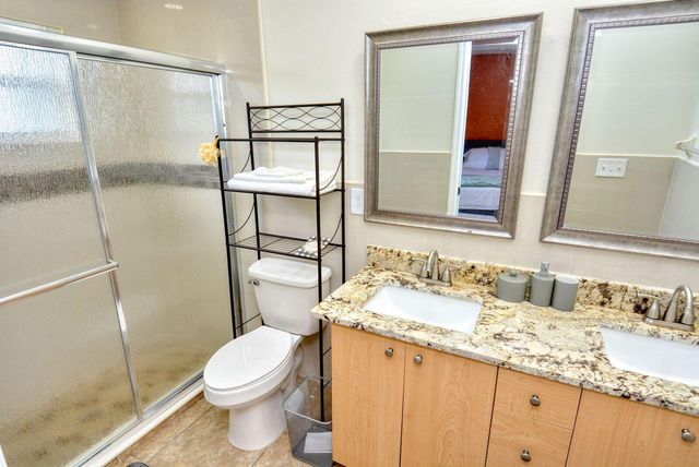 220 W Arbor Avenue, Port St. Lucie, FL 34952