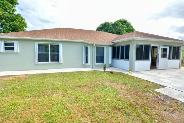 220 W Arbor Avenue, Port St. Lucie, FL 34952
