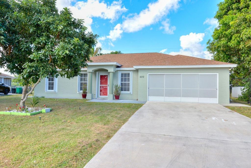 220 W Arbor Avenue, Port St. Lucie, FL 34952