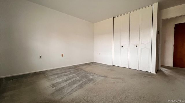 72 Enfield Court A, Ridge, NY 11961