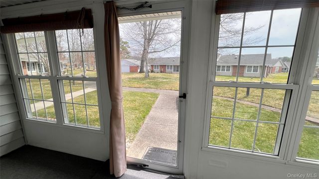 72 Enfield Court A, Ridge, NY 11961