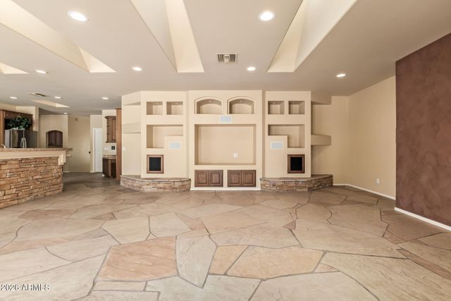 3342 E SUNCREST Court, Phoenix, AZ 85044