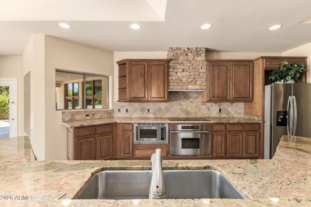 3342 E SUNCREST Court, Phoenix, AZ 85044