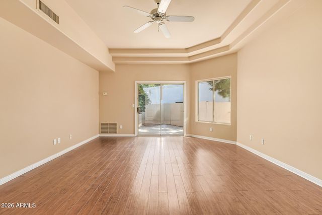 3342 E SUNCREST Court, Phoenix, AZ 85044