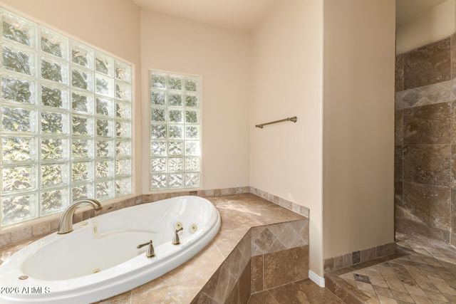 3342 E SUNCREST Court, Phoenix, AZ 85044