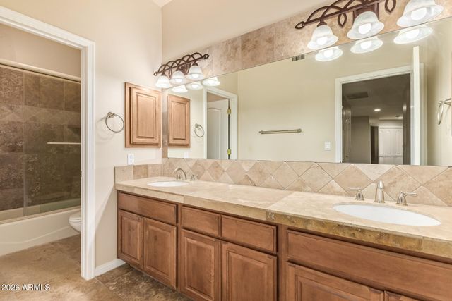 3342 E SUNCREST Court, Phoenix, AZ 85044