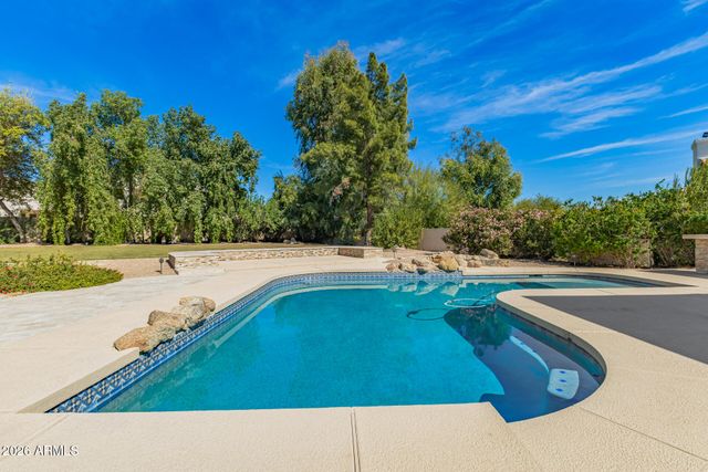 3342 E SUNCREST Court, Phoenix, AZ 85044