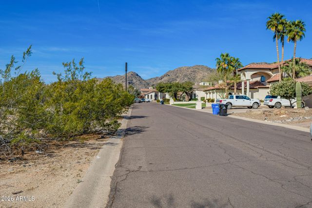 3342 E SUNCREST Court, Phoenix, AZ 85044