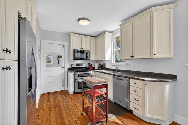 342 S CLAYTON STREET, Mount Dora, FL 32757