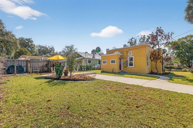 342 S CLAYTON STREET, Mount Dora, FL 32757