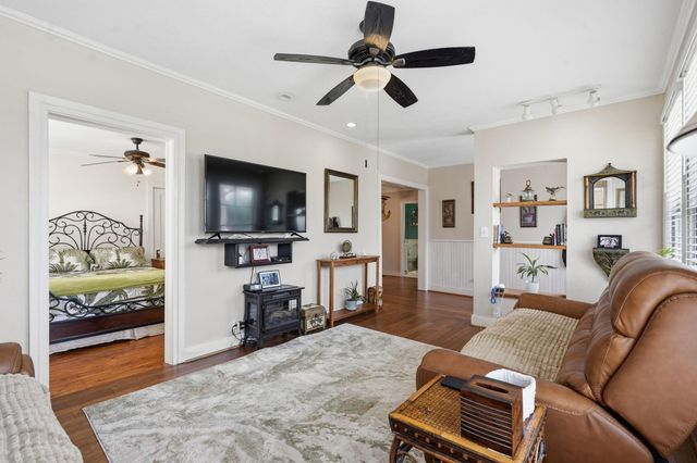 1020 Broadway Street, Galveston, TX 77550