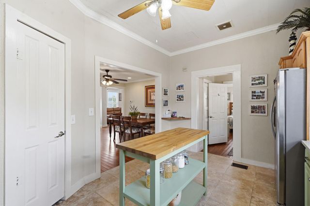 1020 Broadway Street, Galveston, TX 77550