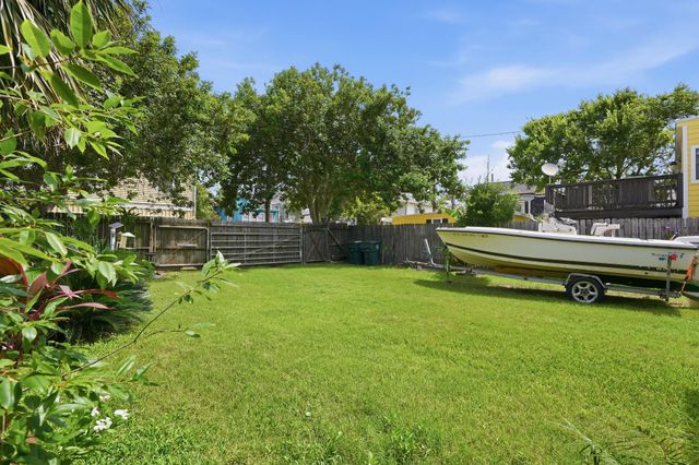 1020 Broadway Street, Galveston, TX 77550