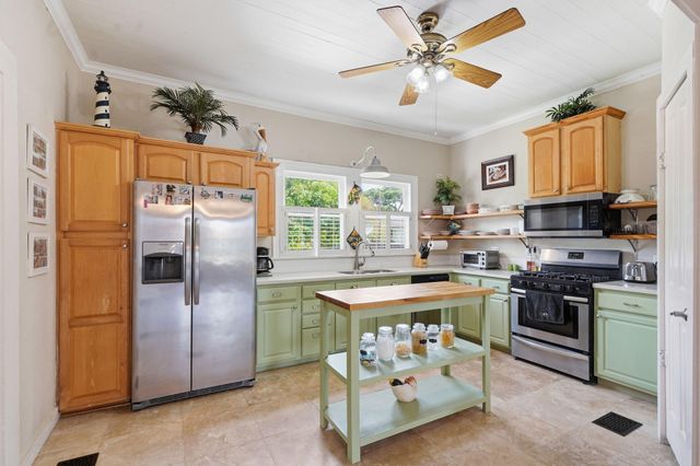 1020 Broadway Street, Galveston, TX 77550