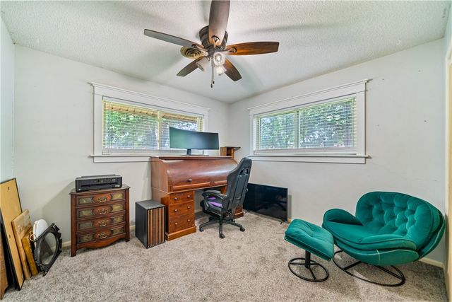 135 Granby Pl, Portland, TX 78374