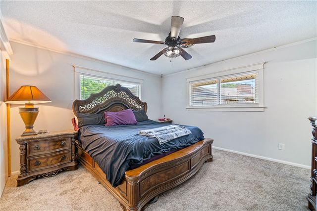 135 Granby Pl, Portland, TX 78374